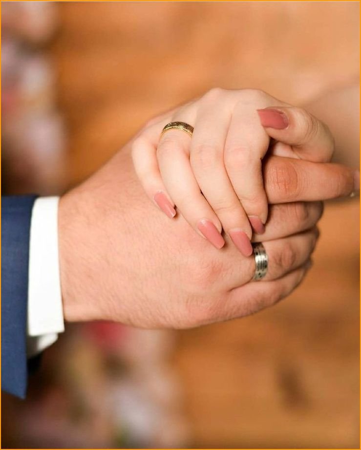 couple-hand-pic-real_7