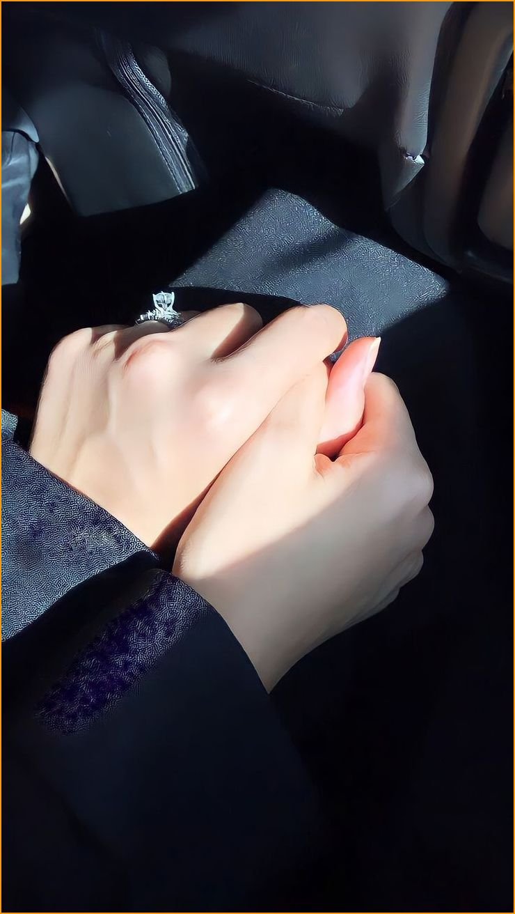 couple-hand-pic_9