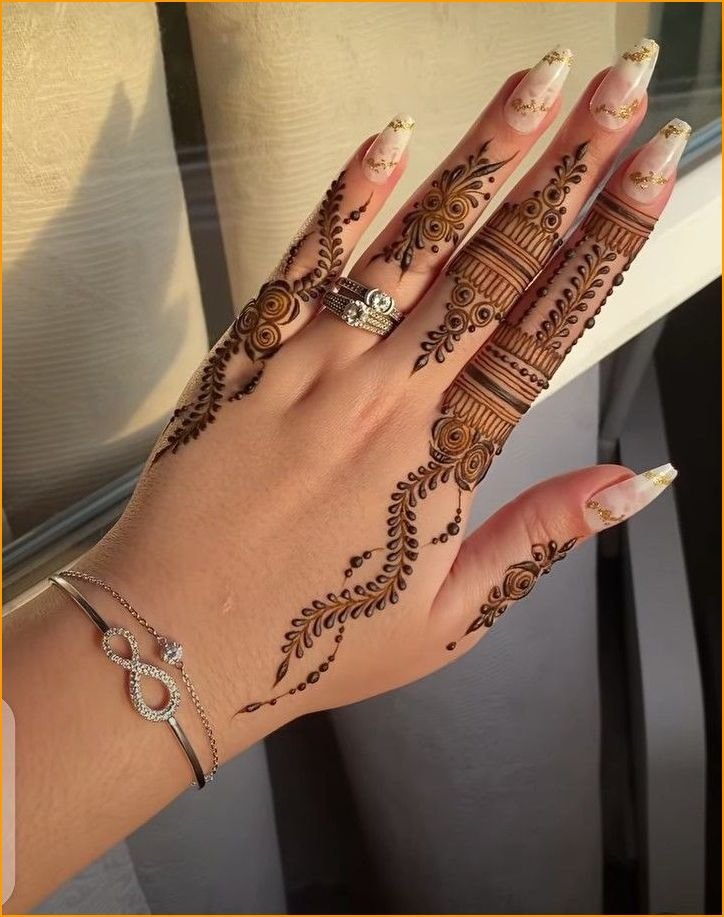 front-hand-simple-mehndi-design_5