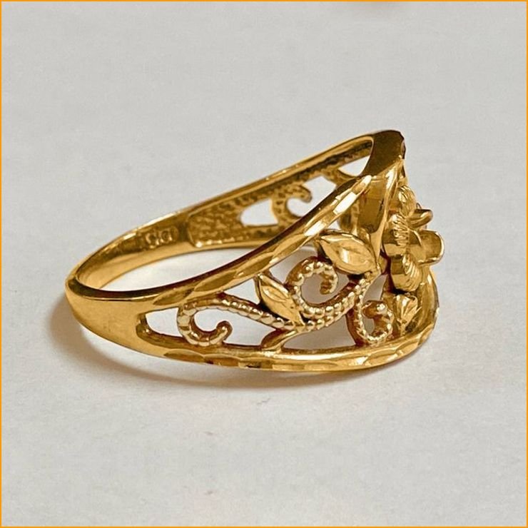 gold-engagement-rings-for-women_3