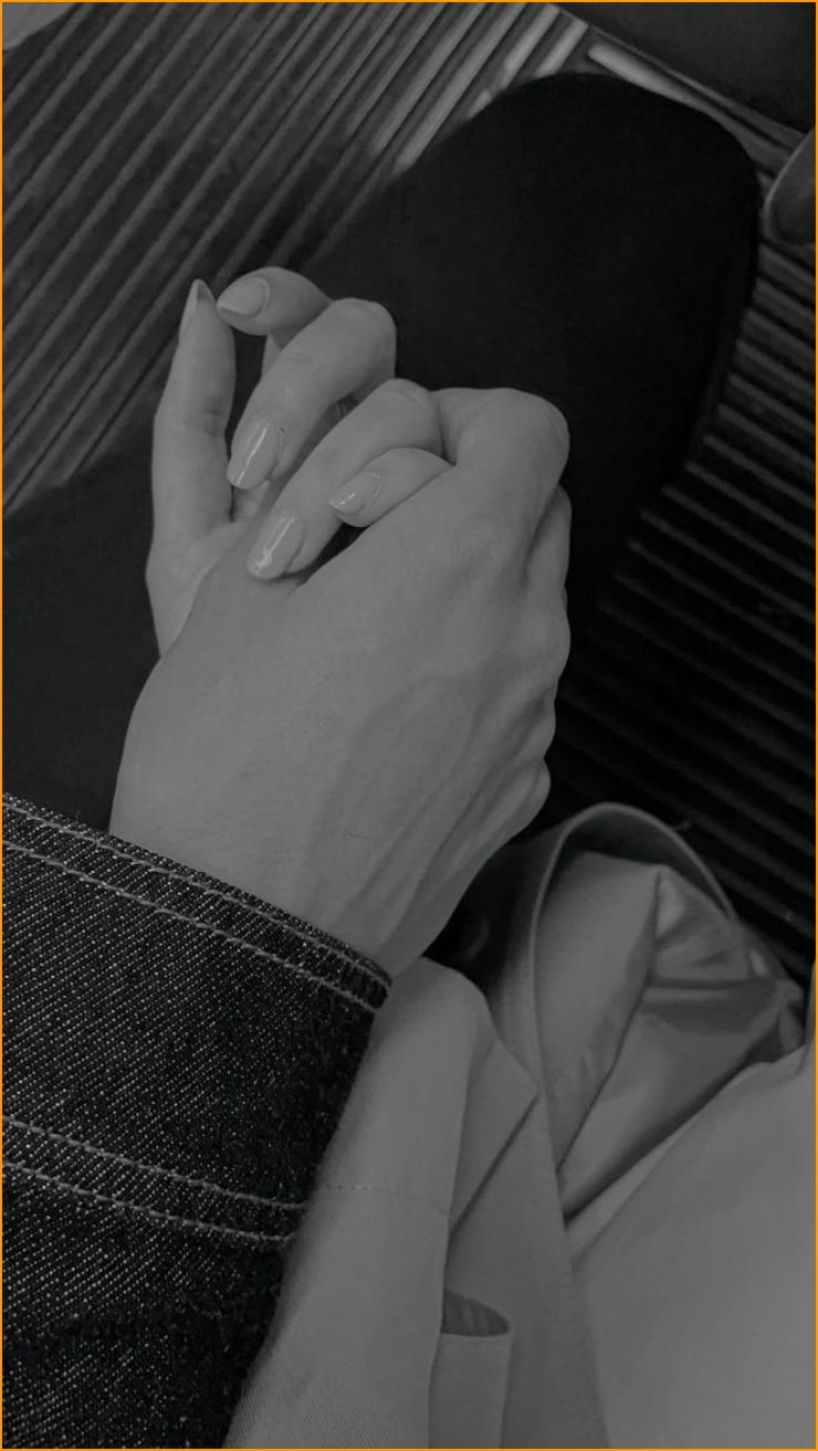 hand-couple-pics_2