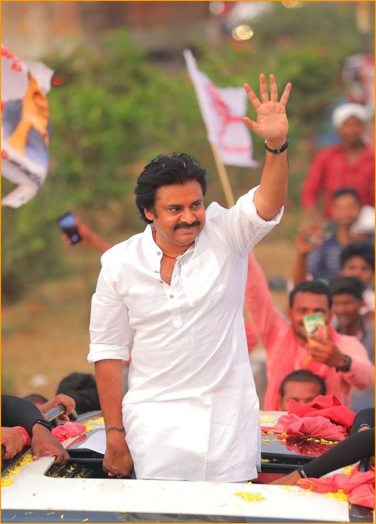 janasena-pawan-kalyan-photos_10