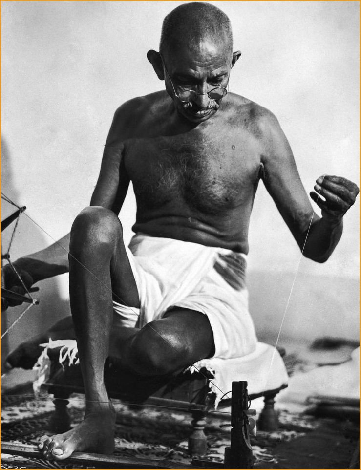 mahatma-gandhi-young-photo_2