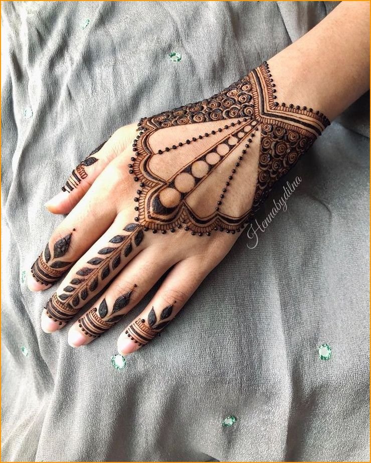 mehndi-designs-new-front-hand_5