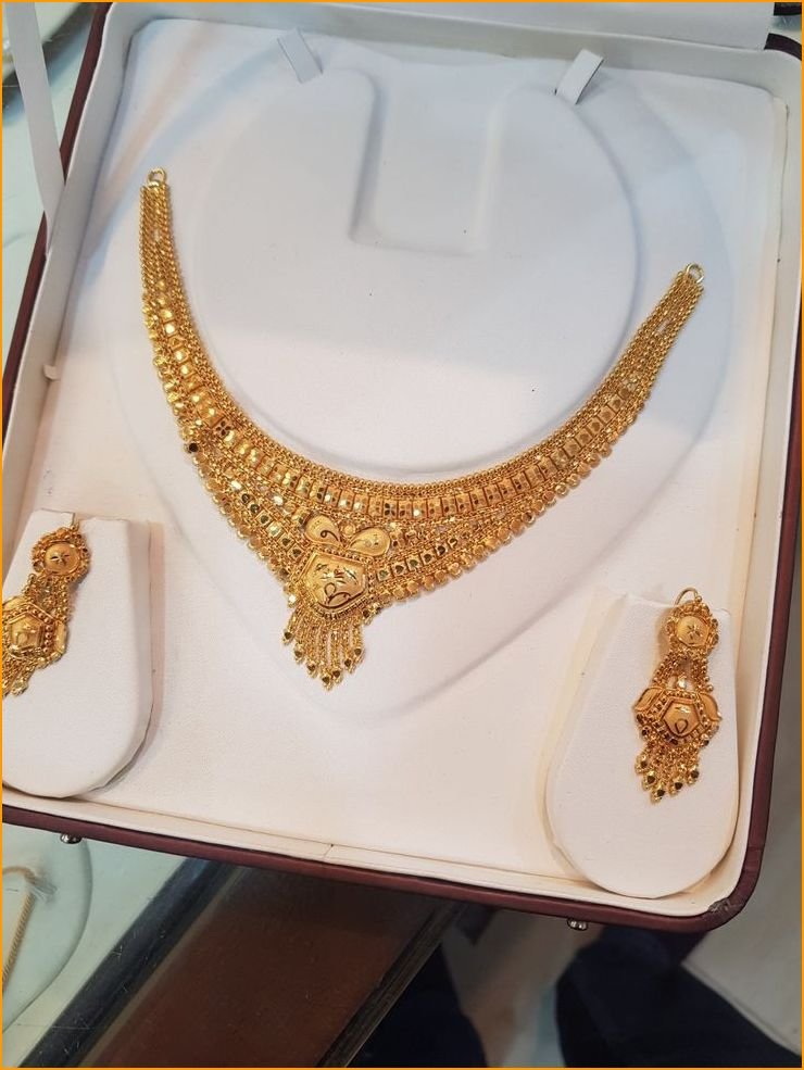 modern-gold-necklace-designs-for-wedding_0