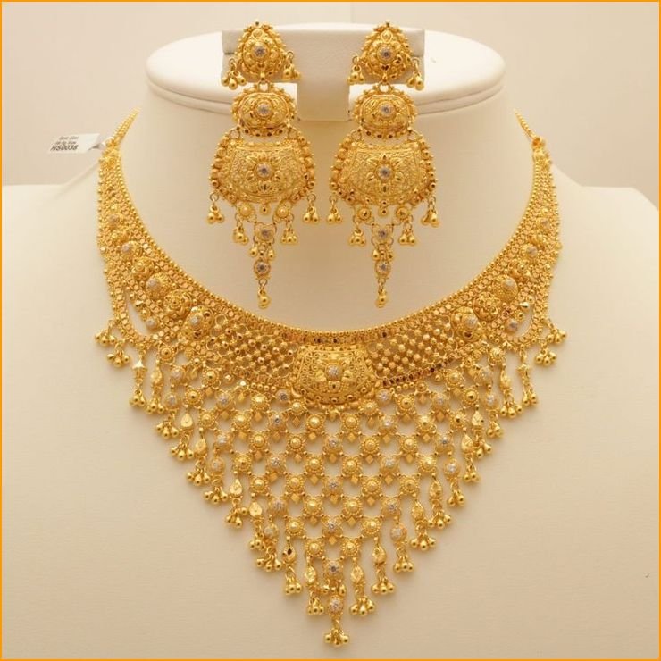 modern-gold-necklace-designs-for-wedding_10