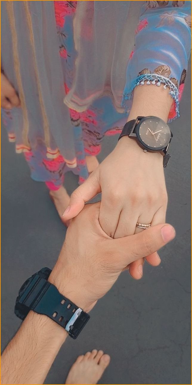 real-cute-couple-hand-pic_0