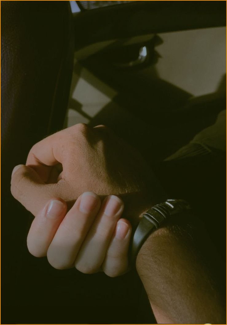 real-cute-couple-hand-pic_3