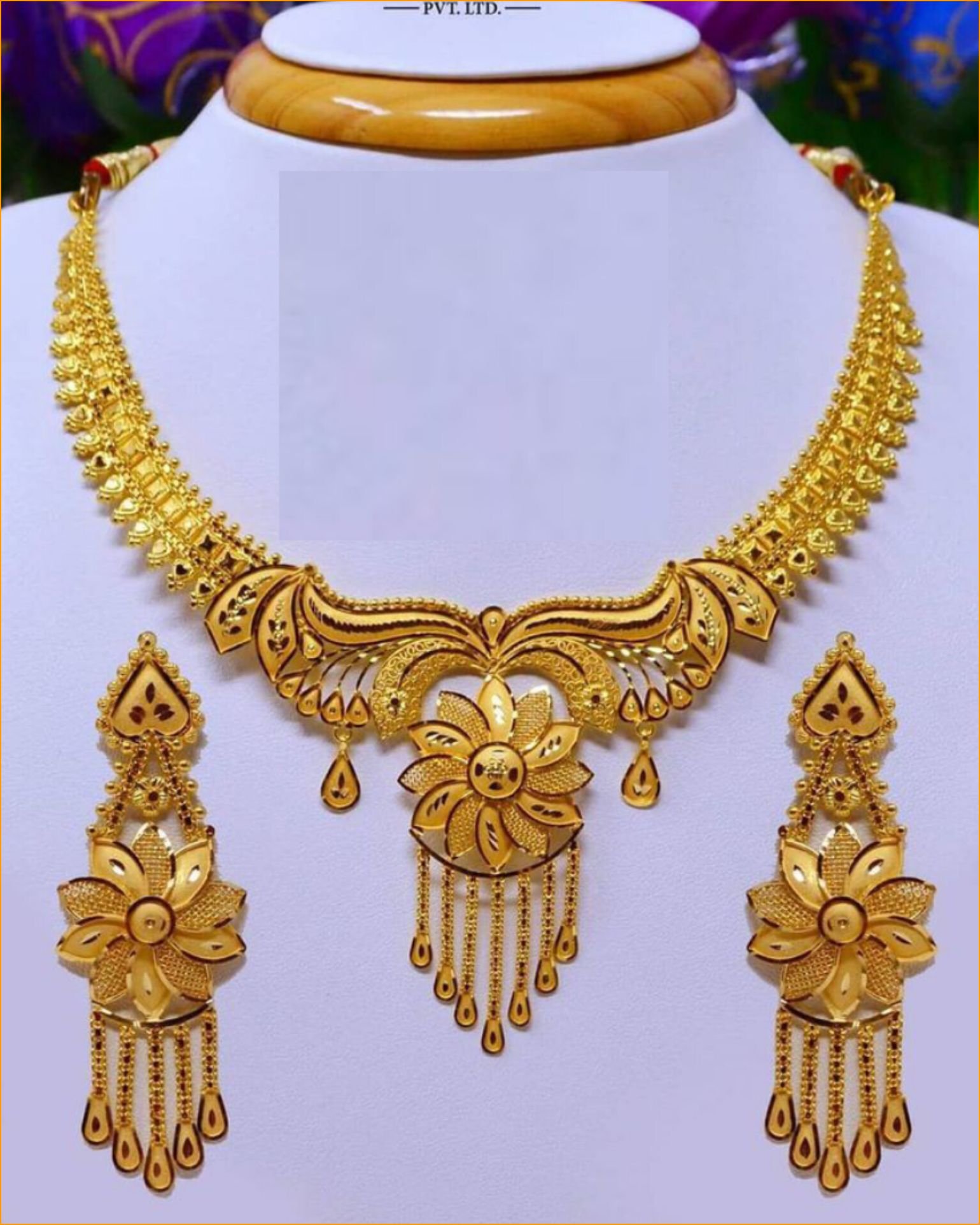 simple-wedding-gold-necklace-designs_4