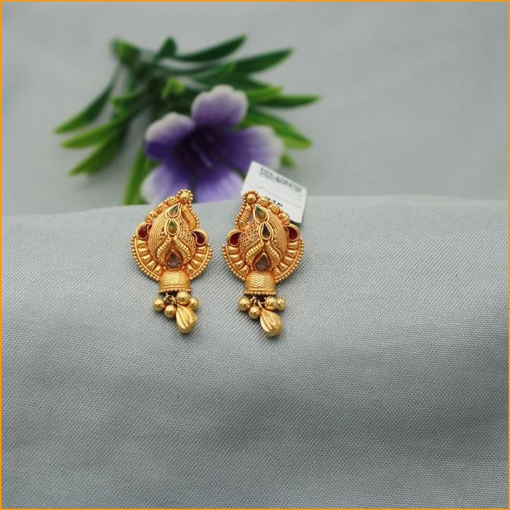 tops-gold-earrings-designs-for-daily-use_4